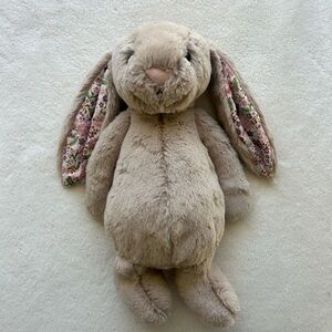 Blossom Beige Bunny ‘Petal’ - Jellycat - Authentic - Brand New